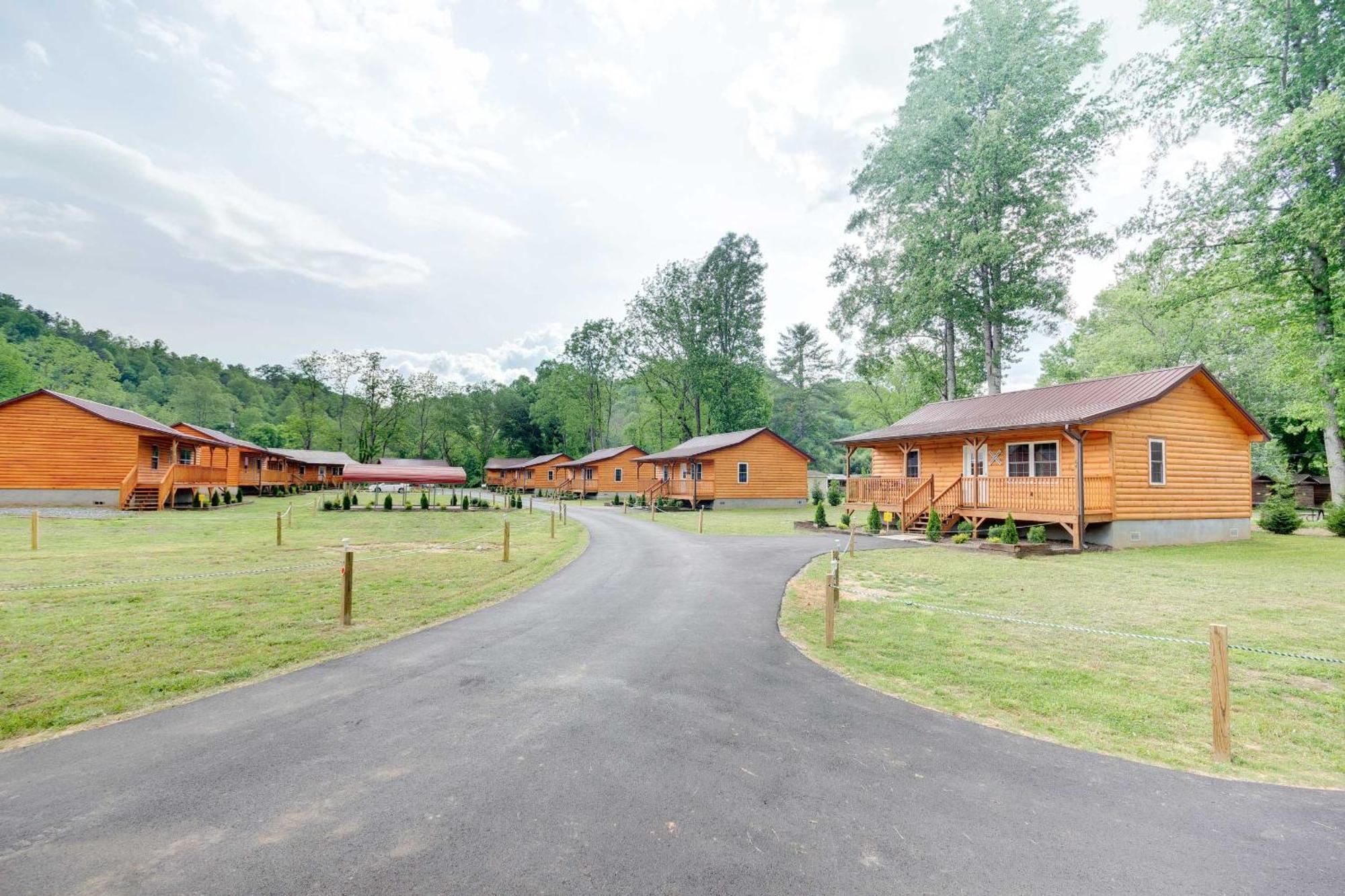 Cozy Smoky Mountain Cabin By Tuckasegee River! Bryson City Eksteriør bilde