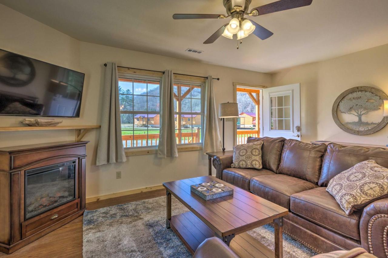 Cozy Smoky Mountain Cabin By Tuckasegee River! Bryson City Eksteriør bilde